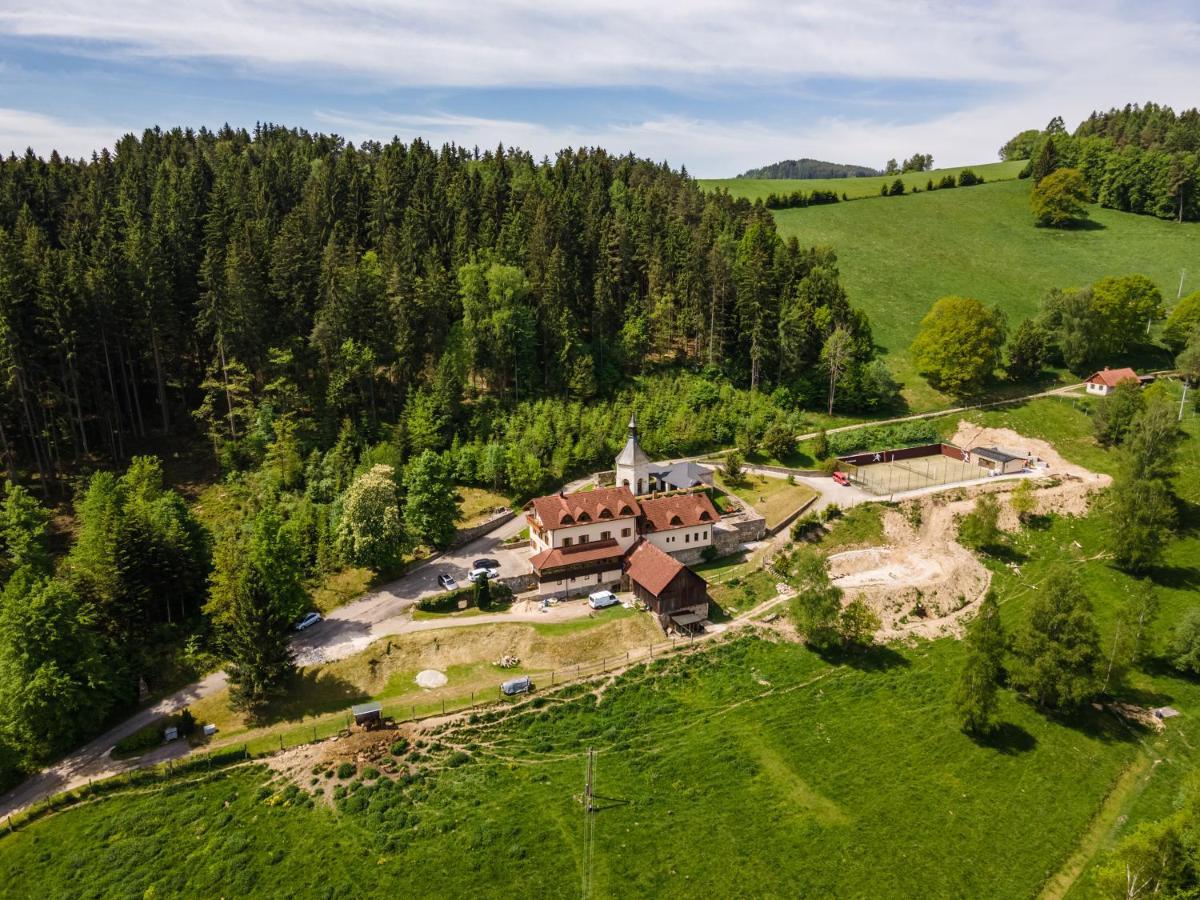 Hotel Studenec Rožmberk Rožmberk nad Vltavou Exteriér fotografie